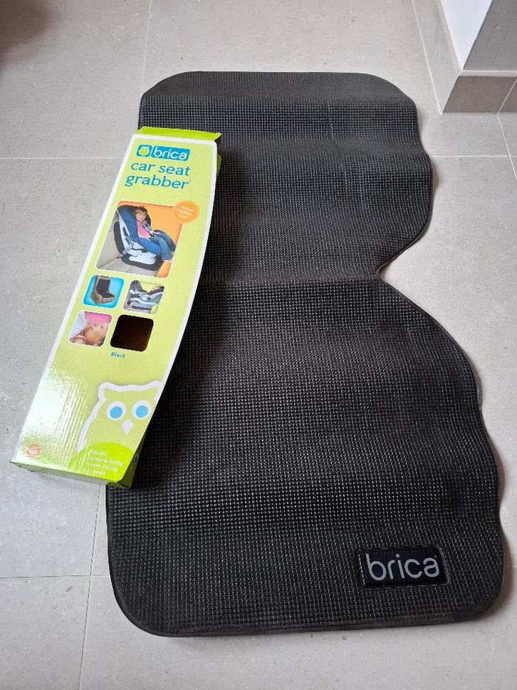 Autostoelbeschermer Brica, Enfants & Bébés, Sièges auto, Comme neuf, Enlèvement