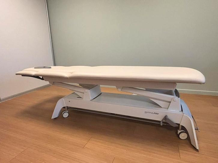 GYMNA PRO D6 massagetafel - Beige, Sport en Fitness, Massageproducten, Zo goed als nieuw, Massagetafel, Ophalen