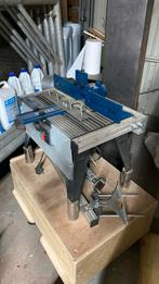 Bovenfrees machiene op rijdend onderkastje, Ophalen, Zo goed als nieuw, Bovenfrees