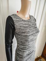 Speciale jurk van influence, Verzenden