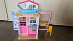 BARBIE huis met 2 verdiepingen - inklapbaar + originele doos, Kinderen en Baby's, Ophalen, Zo goed als nieuw, Ontdekken