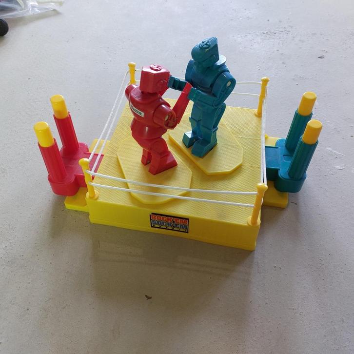 Rock em Sock em boksende robots, Hobby en Vrije tijd, Gezelschapsspellen | Bordspellen, Gebruikt, Een of twee spelers, Ophalen of Verzenden