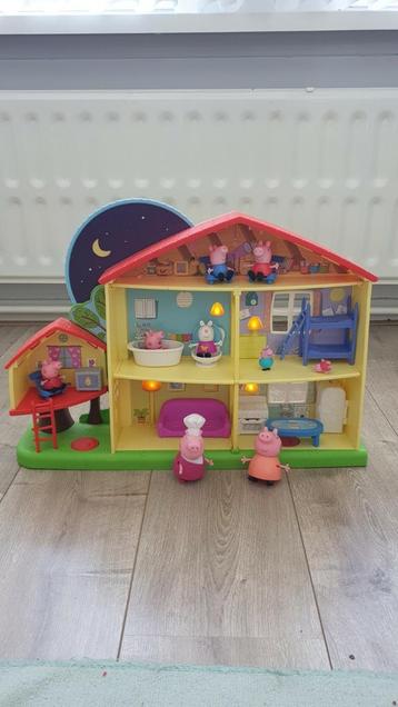 Peppa pig huis beschikbaar voor biedingen