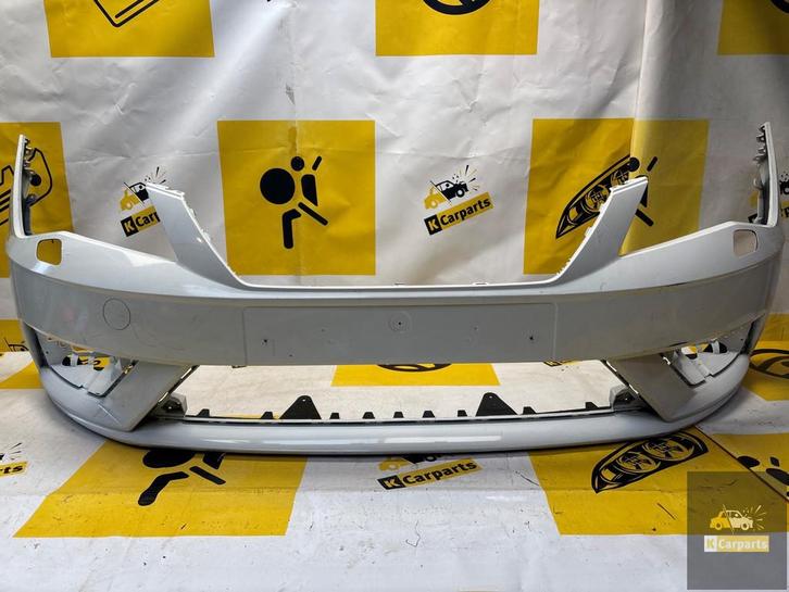 Voorbumper Seat Leon III Facelift 17-22 KLS 5f0807217JC, Auto-onderdelen, Carrosserie, Bumper, Seat, Voor, Gebruikt