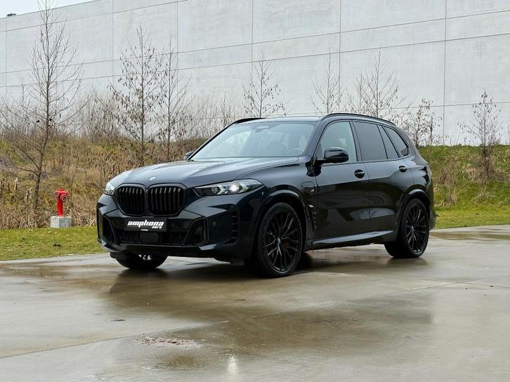 BMW X5 xdrive 50e M pack pro      black deluxe maatpak, Auto's, BMW, Bedrijf, Te koop, X5, 360° camera, 4x4, Aangepast voor mindervaliden