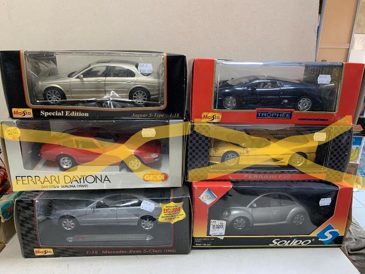Maisto Solido 1/18 : Ferrari, Jaguar, New Beetle,..., Hobby en Vrije tijd, Modelauto's | 1:18, Maisto, Ophalen