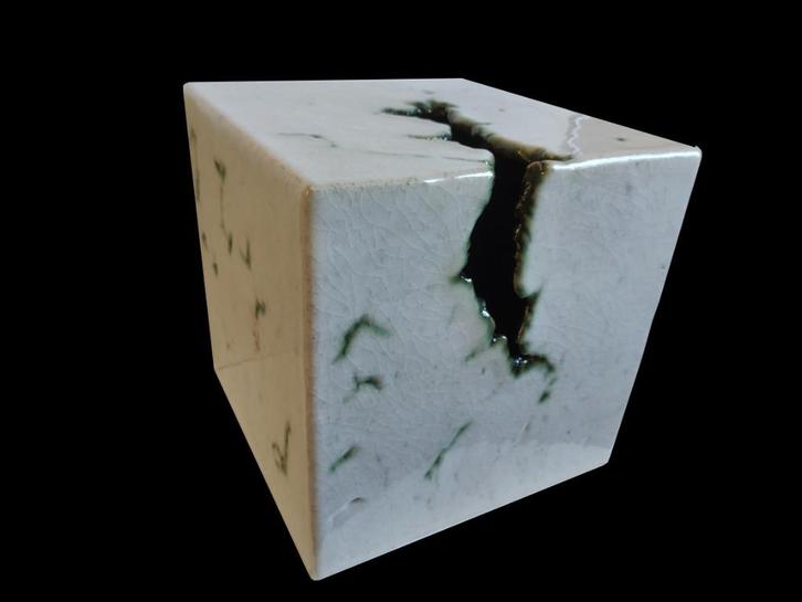 Prachtige vintage Mobach kubus sculptuur vaas keramiek, Antiek en Kunst, Kunst | Designobjecten, Ophalen of Verzenden