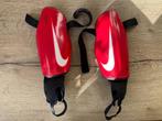 Nike Charge scheenbeschermers M, Maat M, Ophalen of Verzenden, Gebruikt, Overige typen
