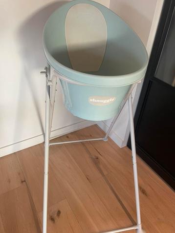 Baby bad + onderstel  beschikbaar voor biedingen