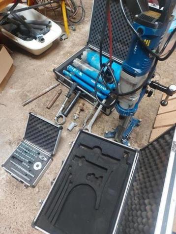 Carat A 2211 diamantboormachine + carat statief en boren beschikbaar voor biedingen