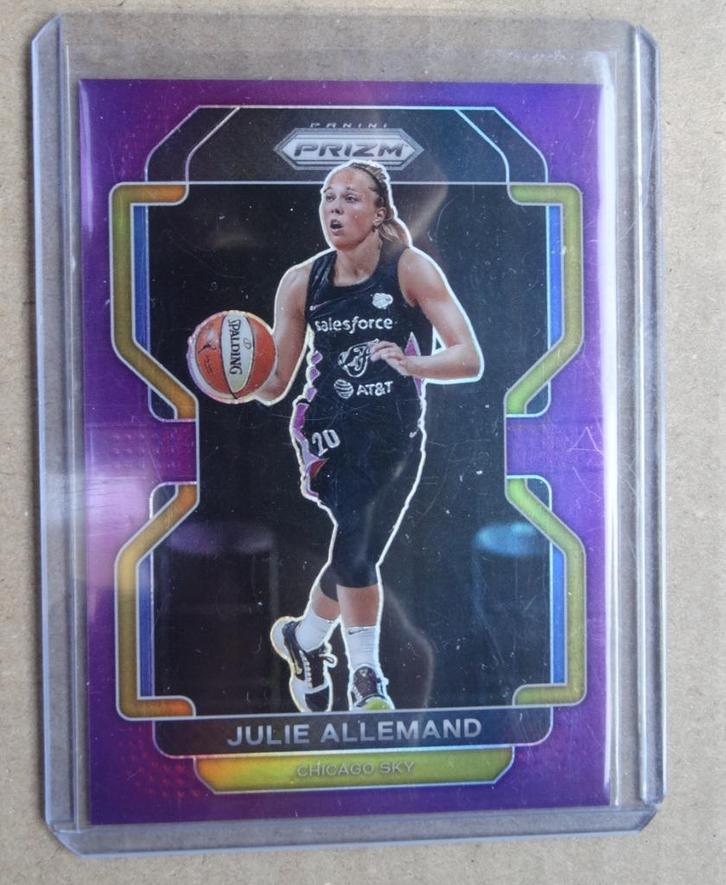 Julie Allemand Chicago Sky WNBA - divers - Common et prizm, Sports & Fitness, Basket, Neuf, Autres types, Envoi