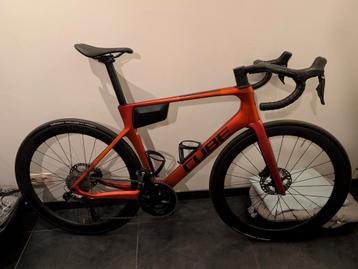 Cube C62 race DI2 12 speed maat 56  beschikbaar voor biedingen