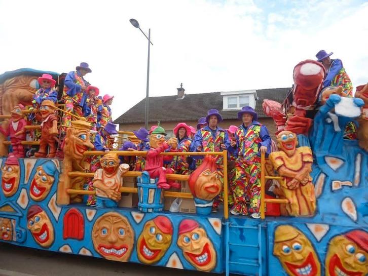Carnavalswagen te huur en te koop, Hobby & Loisirs créatifs, Articles de fête, Enlèvement