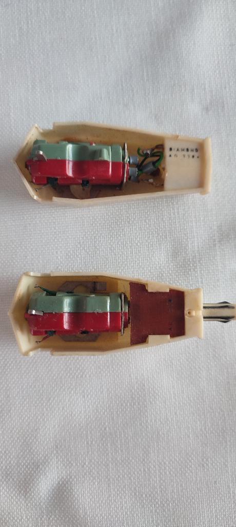 Philips AG3302 + AG3304 Diamond – 2 originele naalden, Antiek en Kunst, Antiek | Tv's en Audio, Ophalen of Verzenden