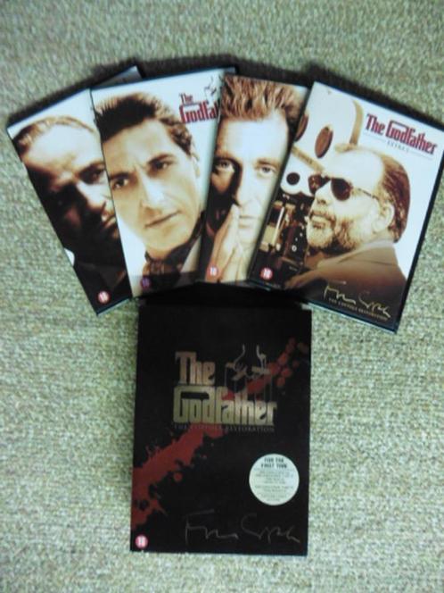 GodfatherTrilogy Boxset (5 dvd's) Nieuwstaat, CD & DVD, DVD | Classiques, Comme neuf, Thrillers et Policier, 1960 à 1980, À partir de 16 ans