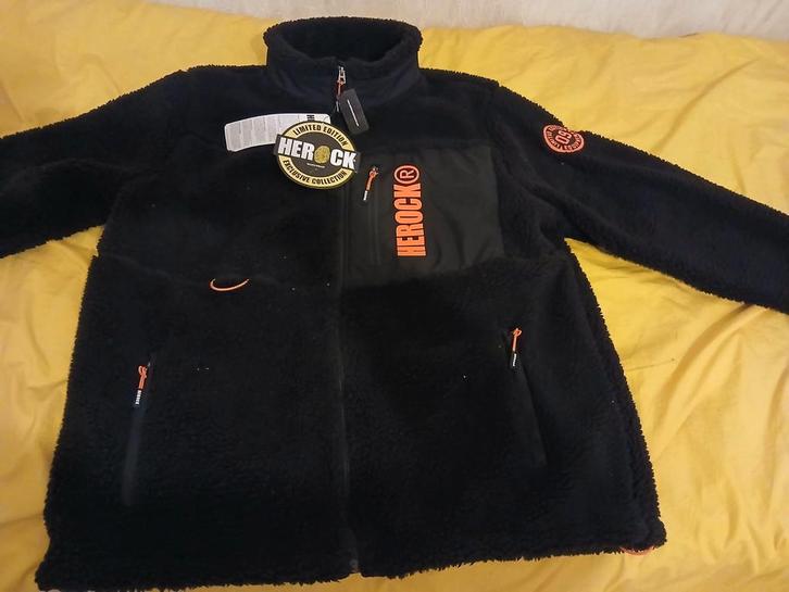 NIEUW FLEECEJACK VAN DIK MERK PRIJS 40 EUR, Kleding | Heren, Jassen | Winter, Nieuw, Ophalen