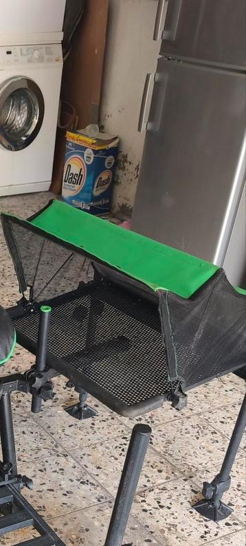 Geweldige woestijngevoelens, de foto's volgen  beschikbaar voor biedingen