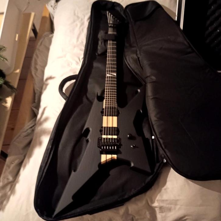 MGH Nazgul Ironbird choc-vanilla, Musique & Instruments, Instruments à corde | Guitares | Électriques, Enlèvement