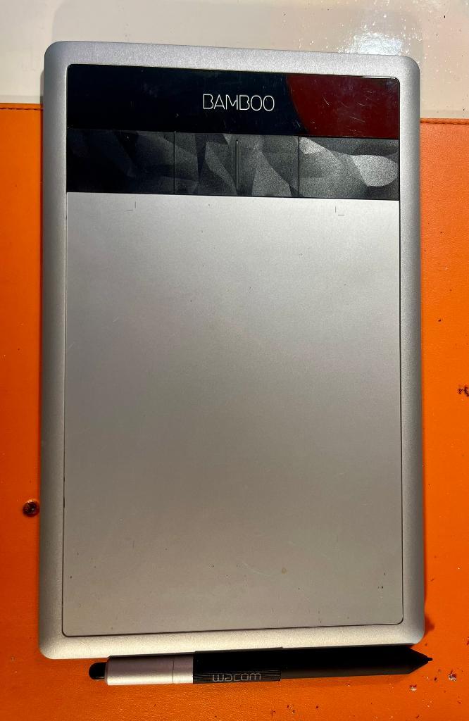 Tablette graphique Wacom Bamboo Pen & Touch CTH-470, Informatique & Logiciels, Tablettes graphiques, Comme neuf, Filaire, Enlèvement