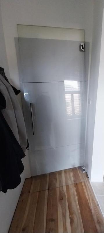 Glazen deur 215,5 x 83 beschikbaar voor biedingen
