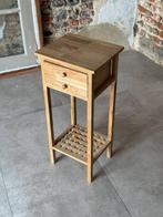 Table d'appoint en noyer avec tiroir, Ophalen