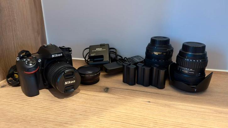 NIKON D7100 - 3 lenzen, 3 batterijen en accessoires, Audio, Tv en Foto, Fotocamera's Digitaal, Zo goed als nieuw, Spiegelreflex