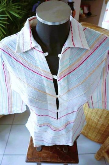 leuk uniek stijlvol T-shirt blouse beschikbaar voor biedingen