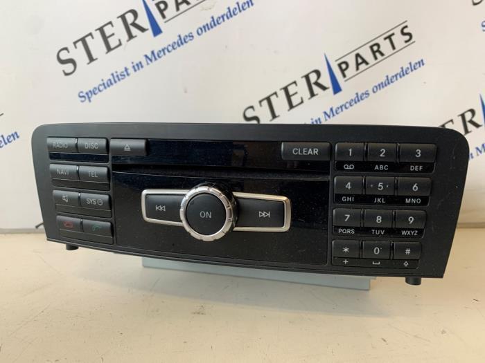 Radio van een Mercedes B-Klasse, Auto-onderdelen, Elektronica en Kabels, Mercedes-Benz, Gebruikt, 3 maanden garantie, Ophalen of Verzenden