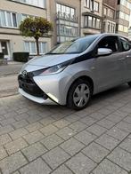 Toyota aygo benzine 94dkm new staat*0032485905657, Autos, Toyota, Éclairage LED, Achat, Entreprise, Boîte manuelle