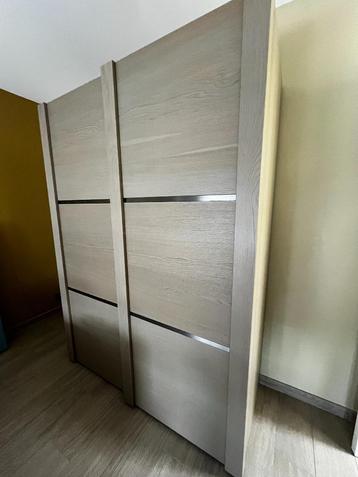 Kleerkast met schuifdeuren, Huis en Inrichting, Kasten | Kleerkasten, Ophalen, Met plank(en), Gebruikt, 200 cm of meer
