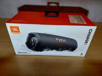JBL Charge 5 Bluetooth Speaker - Zwart beschikbaar voor biedingen