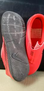 Nike sportschoenen maat 31,5, Zo goed als nieuw, Ophalen