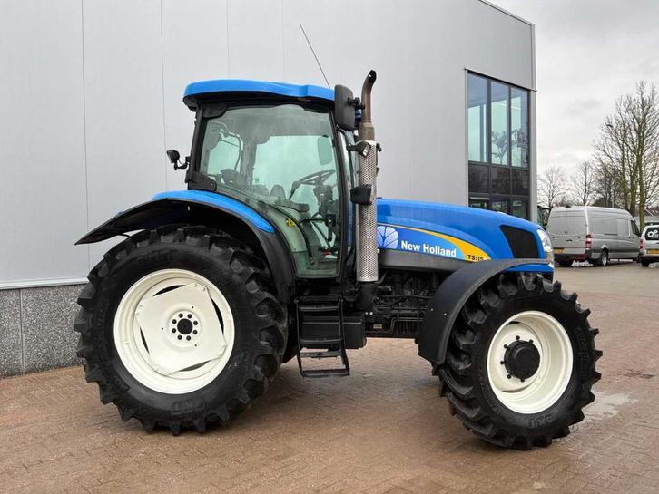 2004 new holland TS115A tractor (nieuwe motor en banden), Zakelijke goederen, Landbouw | Tractoren, New Holland, Gebruikt