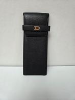 Porte-stylos Delvaux, Enlèvement