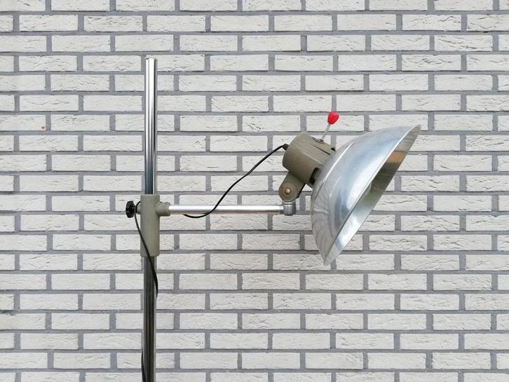 Grote industriële vloerlamp, Antiek en Kunst, Antiek | Verlichting, Ophalen of Verzenden