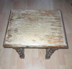 Ancienne petite table d'appoint à revernir, Enlèvement