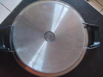 Poêle à frire Amc 32 cm, comme neuve. Indestructible 4,5 ans, Enlèvement, Comme neuf