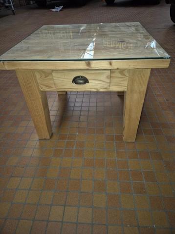 salontafel beschikbaar voor biedingen