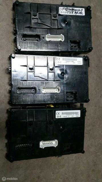 Zekeringskast clio 2uch 8200621762+8200234045+8200392704 beschikbaar voor biedingen