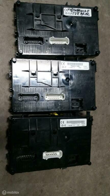 Zekeringskast clio 2uch 8200621762+8200234045+8200392704, Auto-onderdelen, Elektronica en Kabels, Renault, Gereviseerd, Ophalen of Verzenden