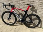 Trek Madone SLR 6 Disc 56 Carbon smoke/viper, Fietsen en Brommers, Fietsen | Racefietsen, Gebruikt, Carbon, Heren, Ophalen