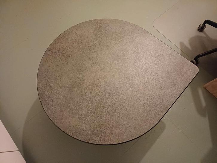 Unieke druppelvormige salontafel, Huis en Inrichting, Tafels | Salontafels, Ophalen