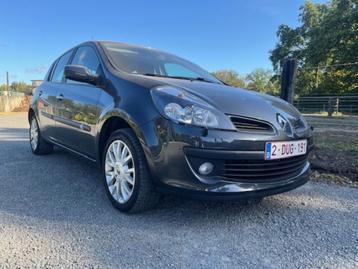Renault Clio *1e eig.* Automaat* Benzine* Nieuwstaat! * beschikbaar voor biedingen