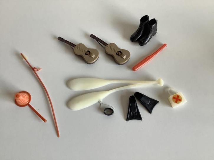 accessoires vintage pour figurines et poupées, Collections, Poupées, Comme neuf, Accessoires, Enlèvement ou Envoi