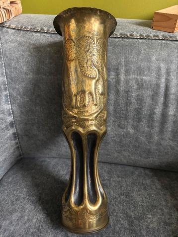 Vintage koperen vaas/ koperen granaathuls beschikbaar voor biedingen