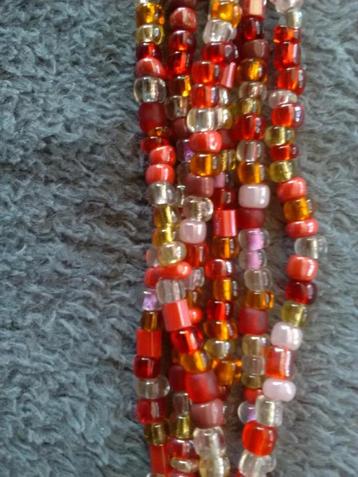 Bracelet multi-rangs en perles multicolores tons chauds