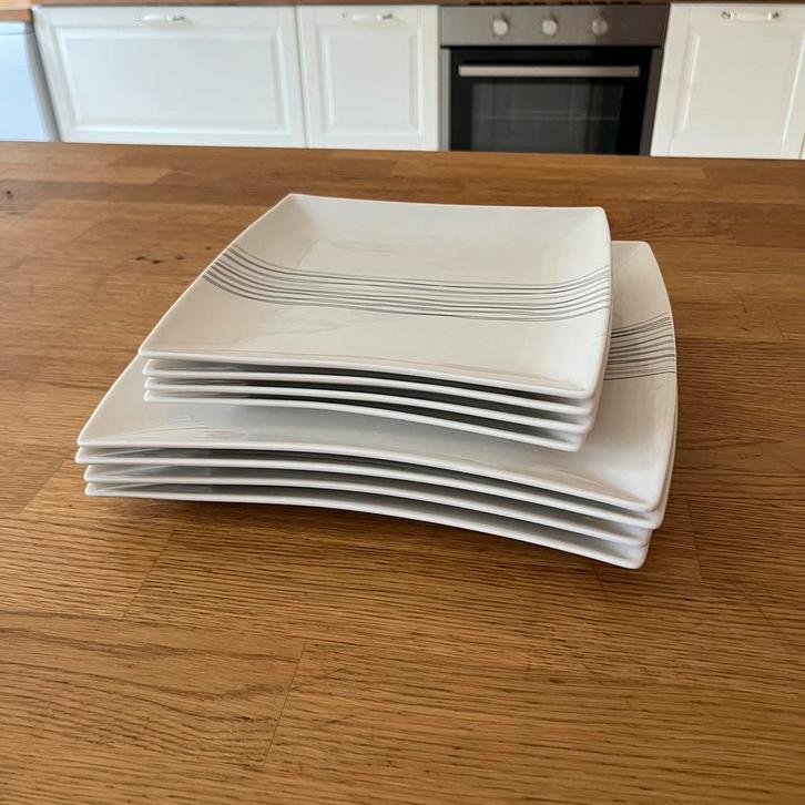 Lot d’Assiettes Secret de Gourmet en Porcelaine, Huis en Inrichting, Keuken | Servies, Gebruikt, Bord(en), Porselein, Ophalen of Verzenden