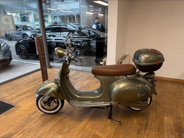 Scooter électrique TANGO 50 – Neuf & Stylé Vintage !, Vélos & Vélomoteurs, Vélomoteurs & Scooters bridés, Neuf, Électrique, Enlèvement ou Envoi