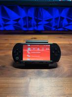 Psp e1004 street, Games en Spelcomputers, Ophalen, Zo goed als nieuw, PSP