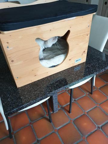 Kattenhuis  beschikbaar voor biedingen
